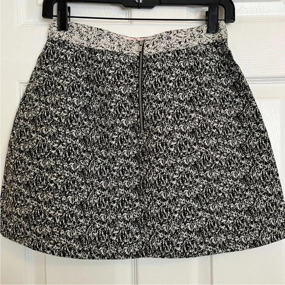 Banana Republic Women's Size 4 Black and White Tweed Pleated A-Line Skirt - Picture 2 of 7